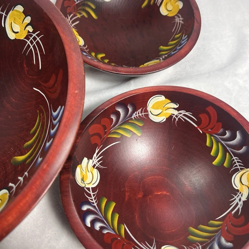 Vintage Woodcraftery Bowls Pennsylvania Dutch Hand Painted 5 Piece Salad Set